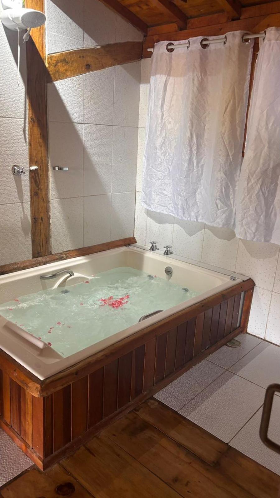 Suite Rustica Aconchego - Com Banheira De Hidromassagem Campos do Jordão 外观 照片